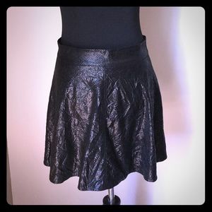 Otis & MacLain Blk Faux Snakeskin Poppy Mini Skirt